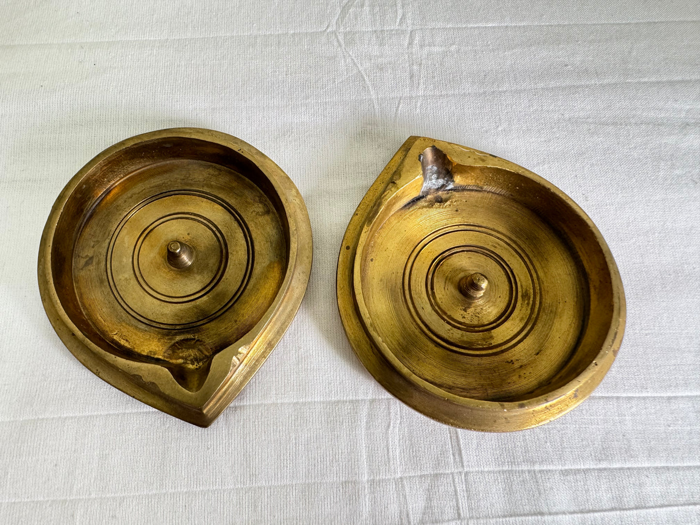 Tatte / Battalu Deepa/Deepam/Lamp - Prasiddh Idols Presents Panchaloha handcrafted plate lamp (set of 2 pcs)