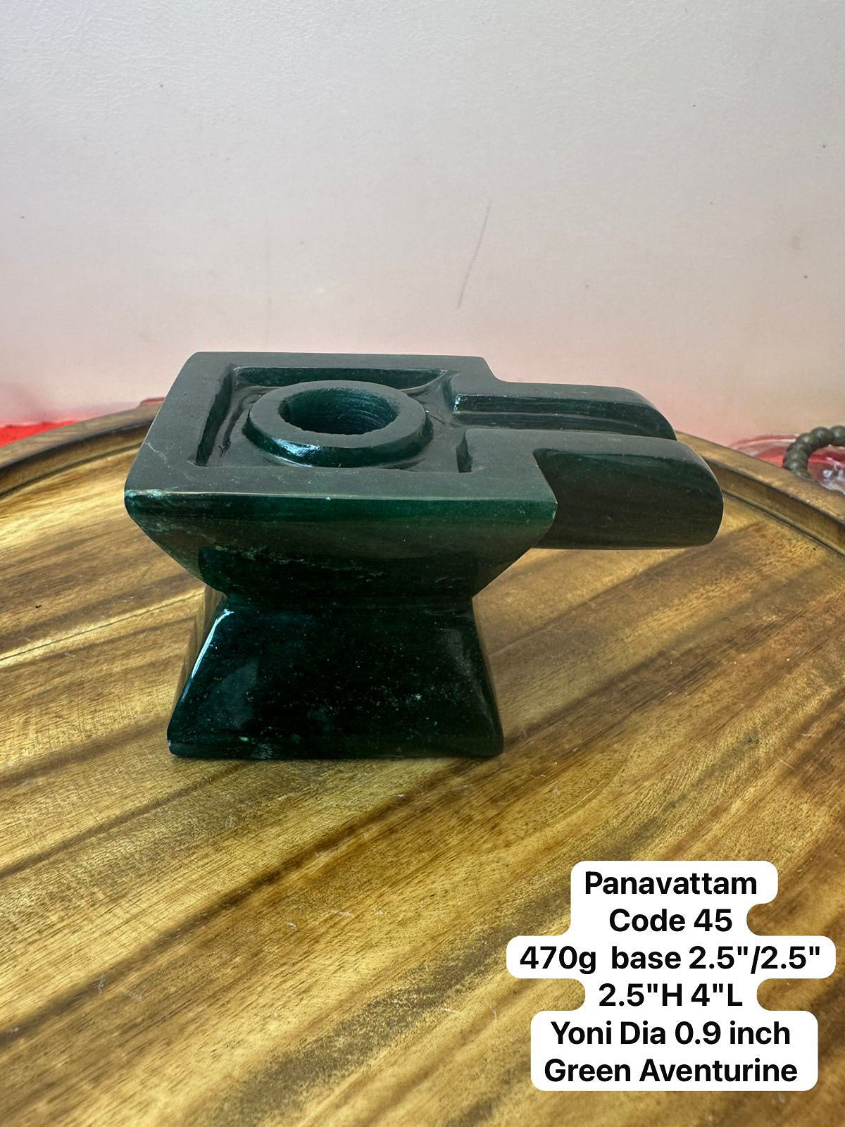Panavattam ? yoni peeta - Green Aventurine stone