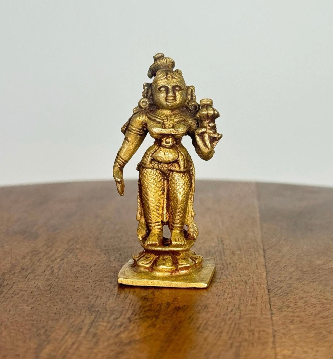 Museum replica idols