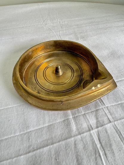 Tatte / Battalu Deepa/Deepam/Lamp - Prasiddh Idols Presents Panchaloha handcrafted plate lamp