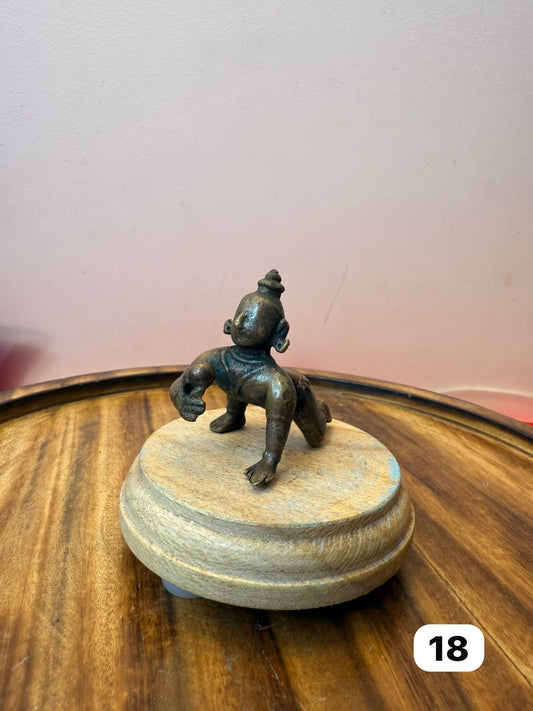 Laddu gopala / crawling krishna - museum replicated copper idol