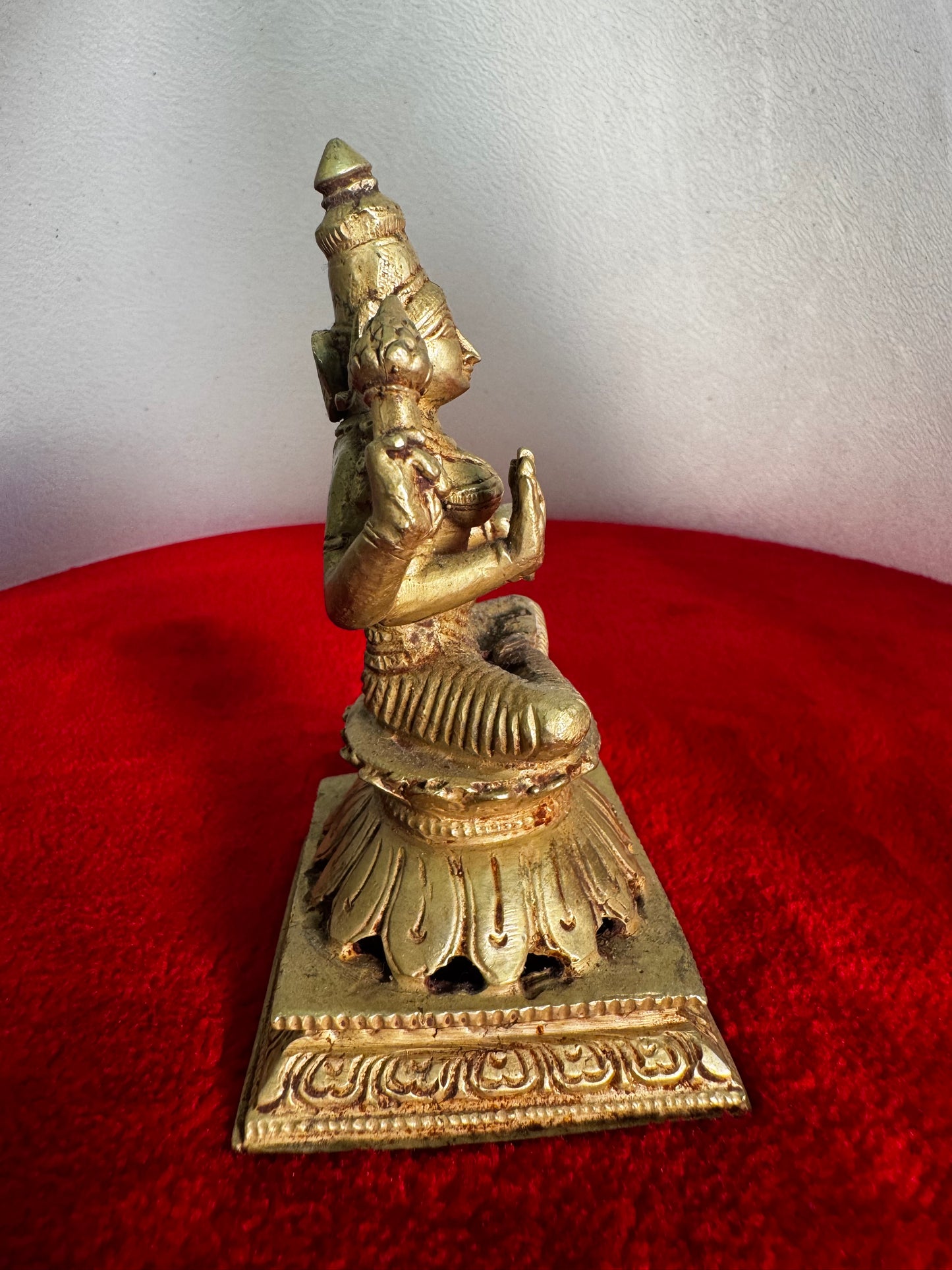 Lakshmi Devi - Prasiddh idols presents Panchaloha Made Museum Replicated Idol