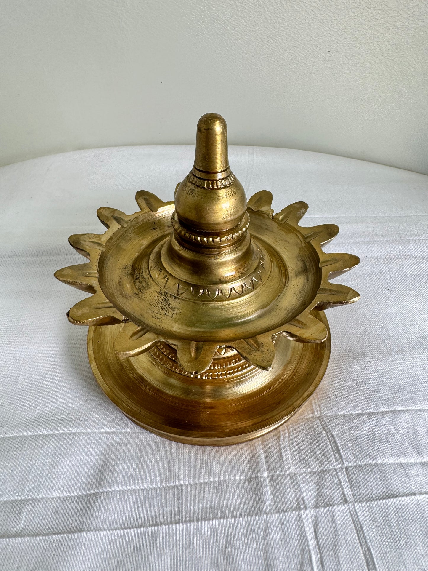 Shodasha Lamp -Prasiddh idols presents panchaloha handcrafted deepa ( 1 piecs )