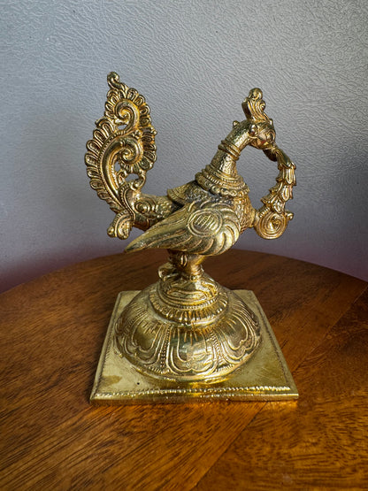 Hamsa - Prasiddh idols present Panchaloha idol