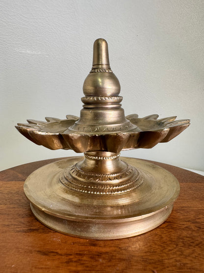 Shodasha Lamp -Prasiddh idols presents panchaloha handcrafted deepa ( 1 piecs )