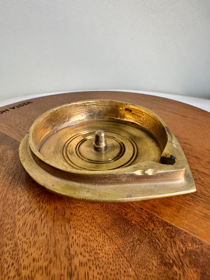 Tatte / Battalu Deepa/Deepam/Lamp - Prasiddh Idols Presents Panchaloha handcrafted plate lamp