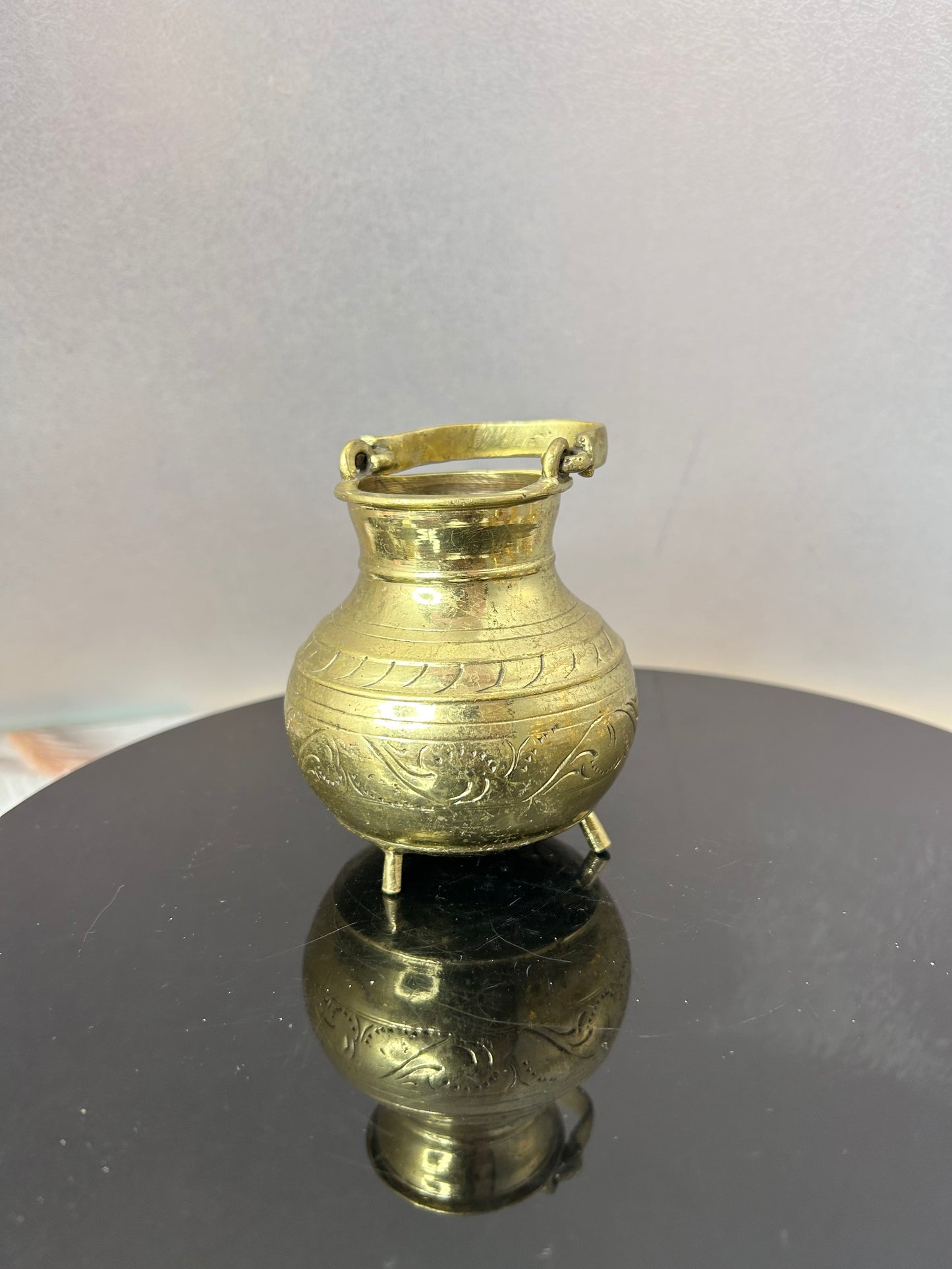 Vintage kamandala pot
