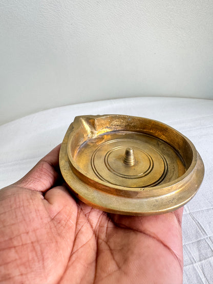 Tatte / Battalu Deepa/Deepam/Lamp - Prasiddh Idols Presents Panchaloha handcrafted plate lamp