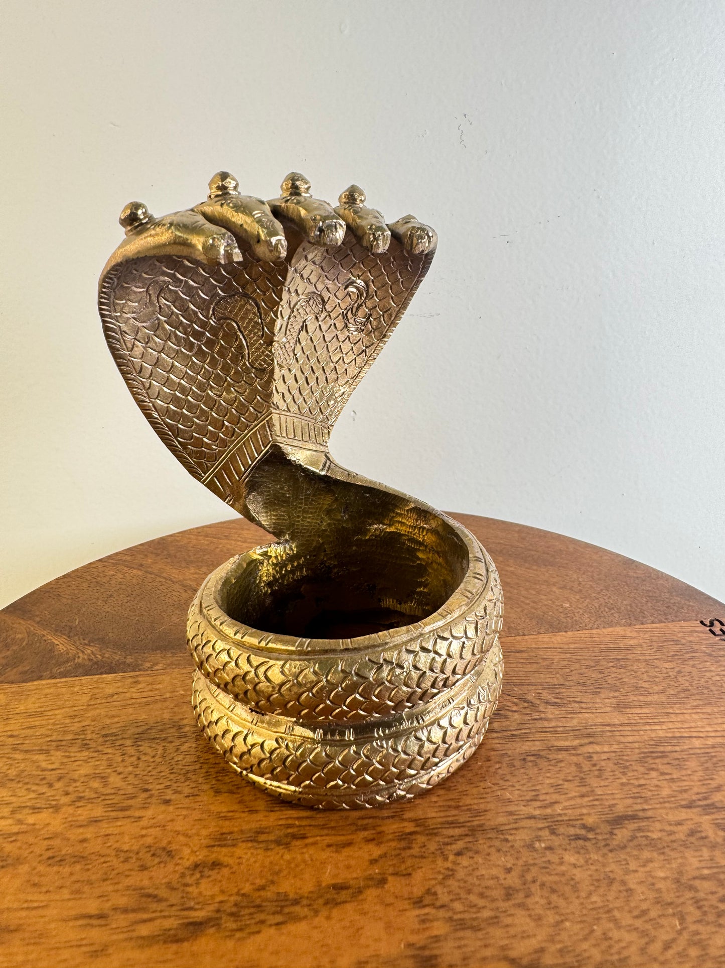 Saligrama Naga Peeta - Prasiddh idols presents Panchaloha idol