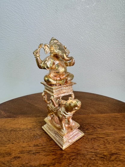 Ganesha Sitting On Moshika Vahana - prasiddh idols presents Panchaloha idol