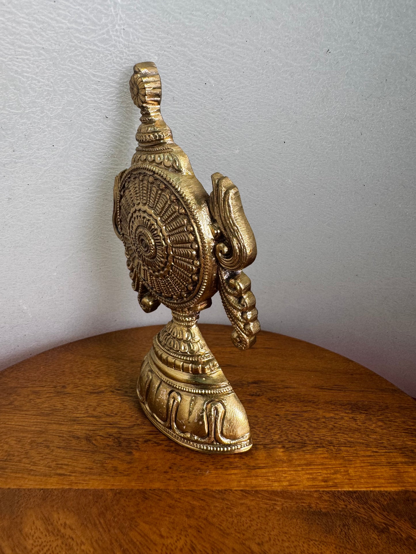 Shanku Chakra Stand - Prasiddh idols presents Panchaloha handcrafted item
