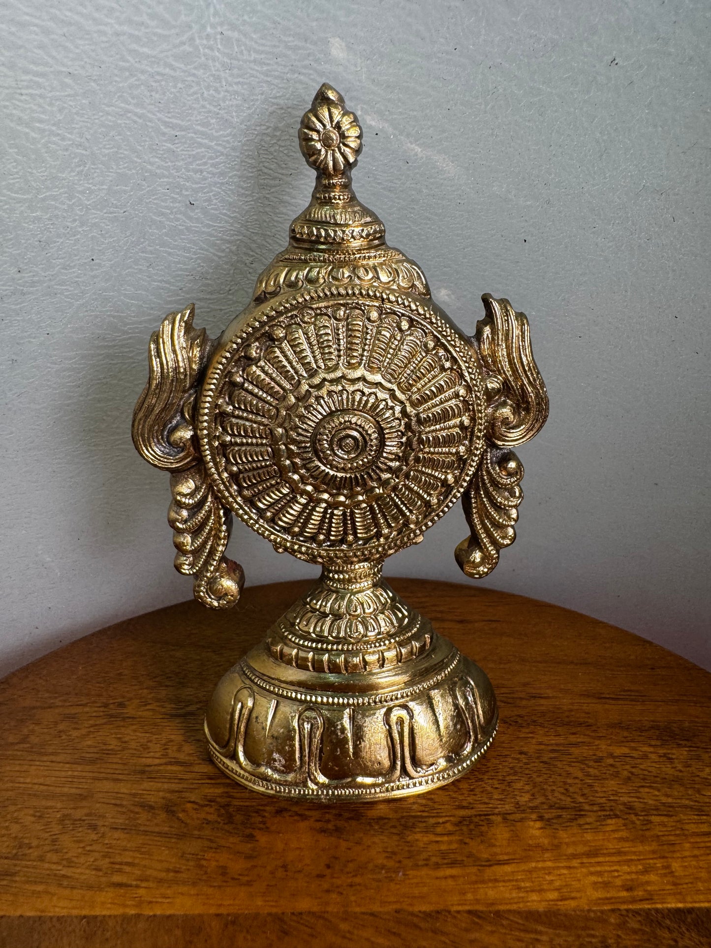 Shanku Chakra Stand - Prasiddh idols presents Panchaloha handcrafted item