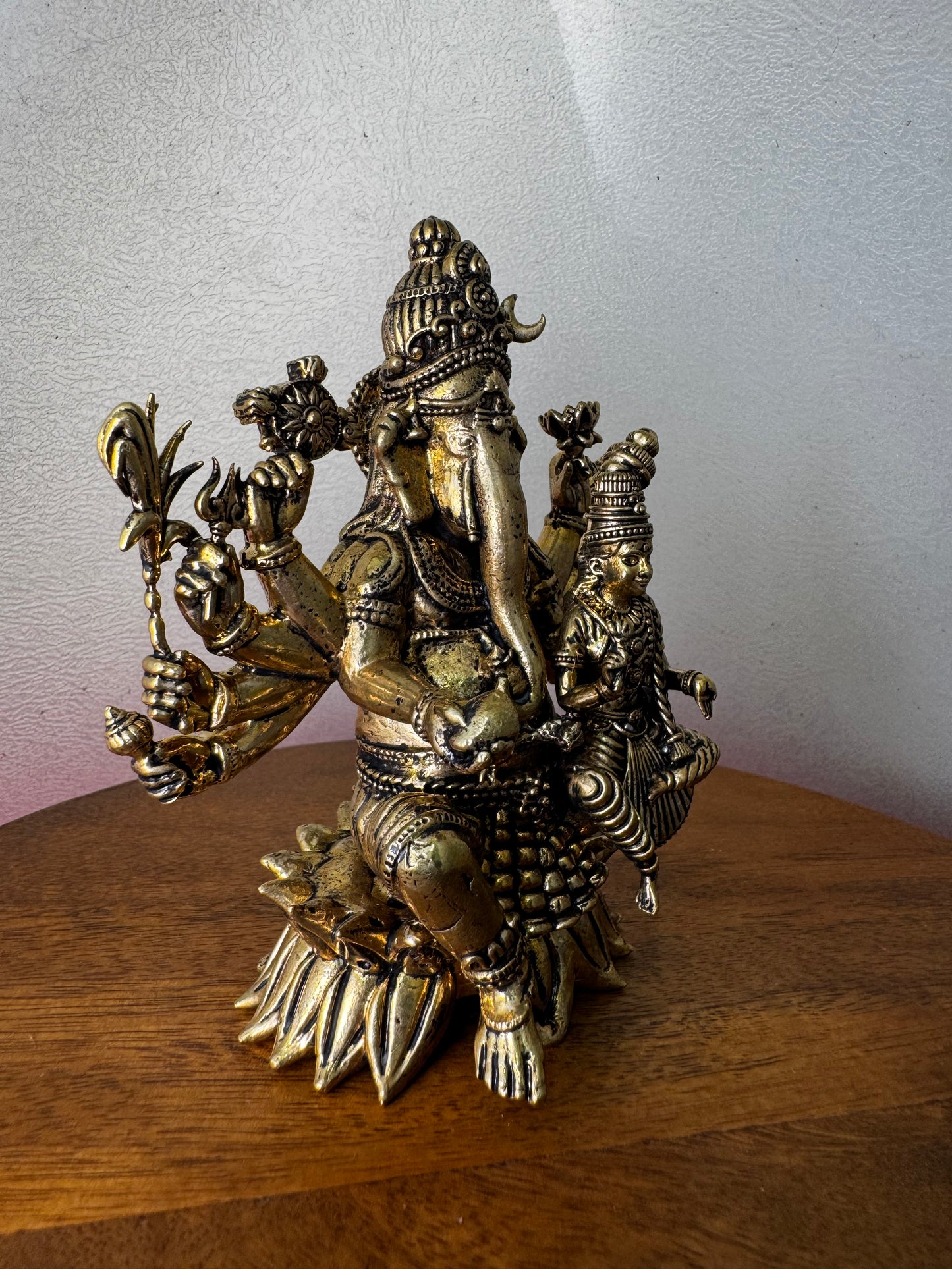 Maha Ganapathi - Prasiddh idols present Panchaloha idol