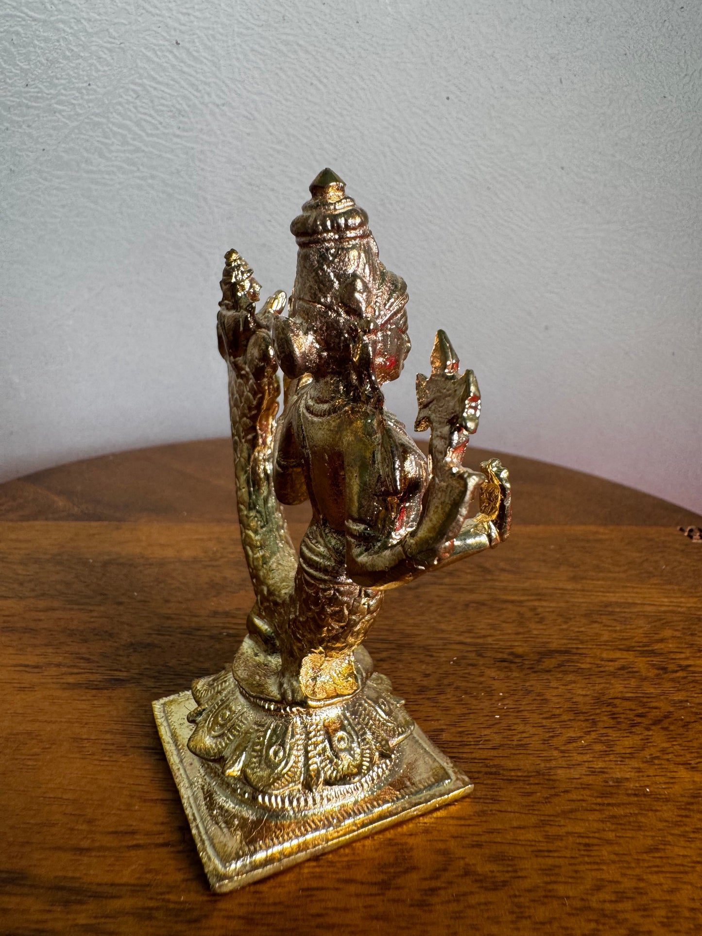 Shimshumara Swamy - Prasiddh idols present Panchaloha idol