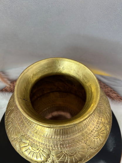 Vintage brass cast rare design pot