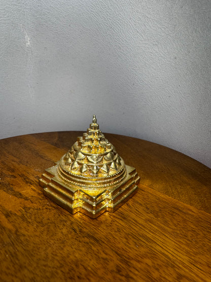 Shree yantra - Prasiddh idols present Panchaloha idol