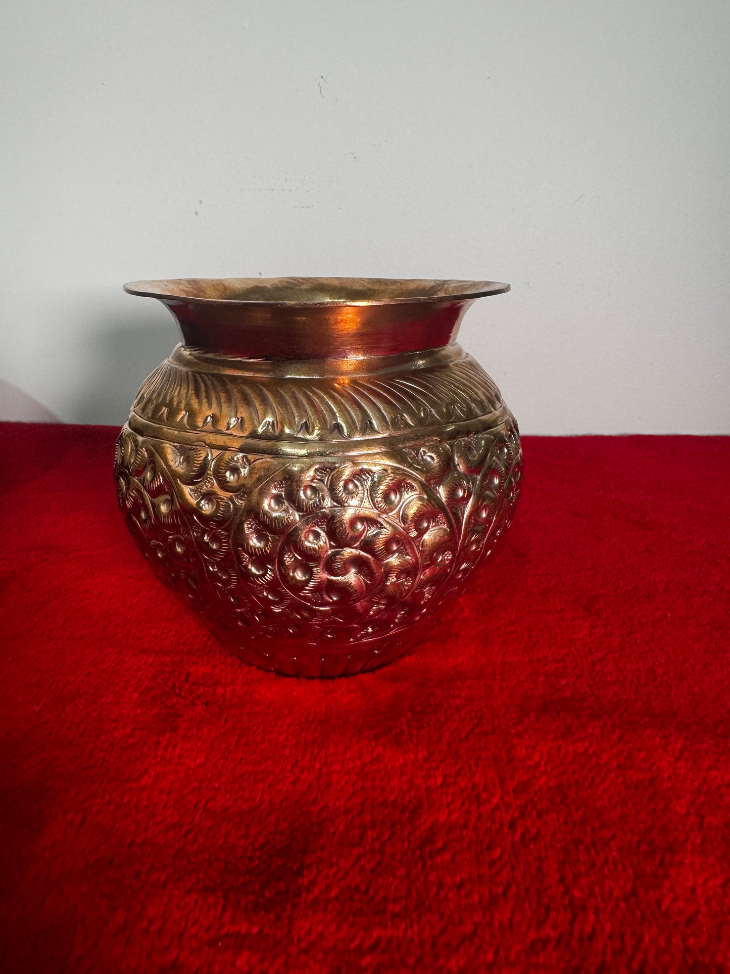 Copper Kalasa - Prasiddh idols presents handcrafted copper made hammered pot