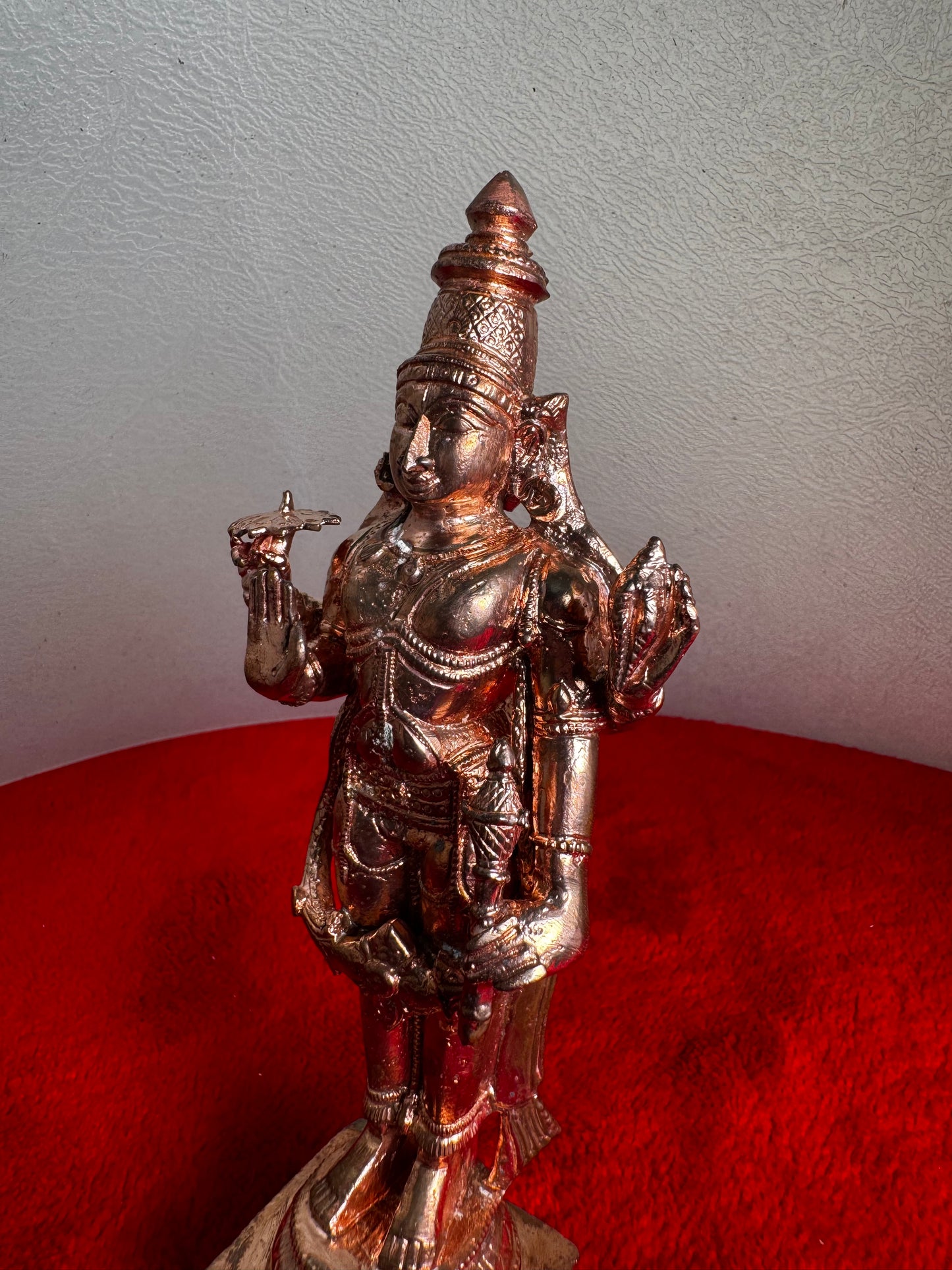 Narayana Swamy - Prasiddh idols present copper idol
