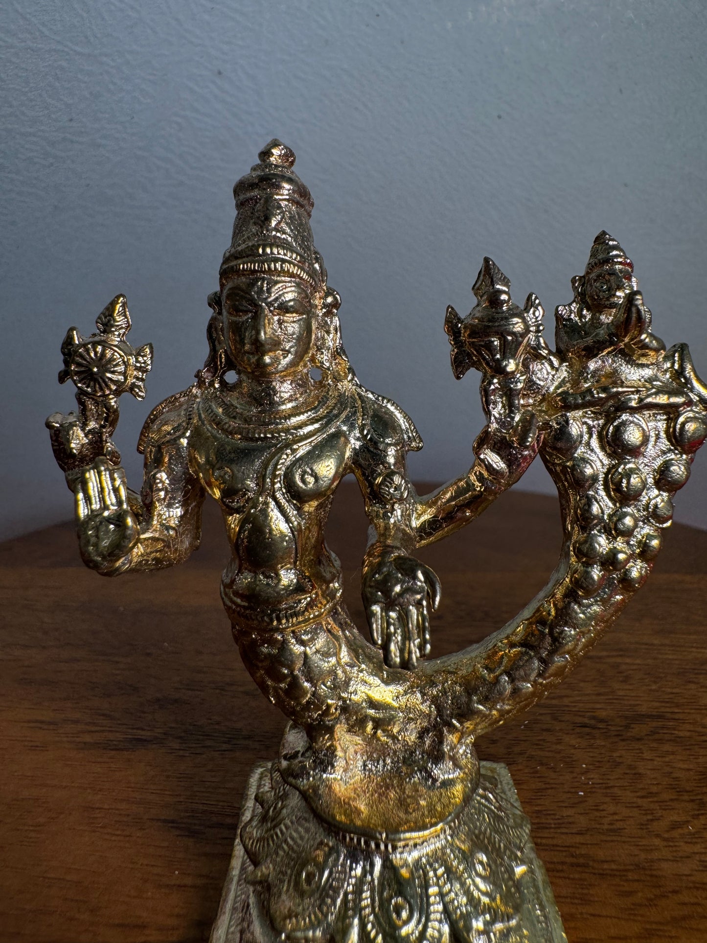 Shimshumara Swamy - Prasiddh idols present Panchaloha idol