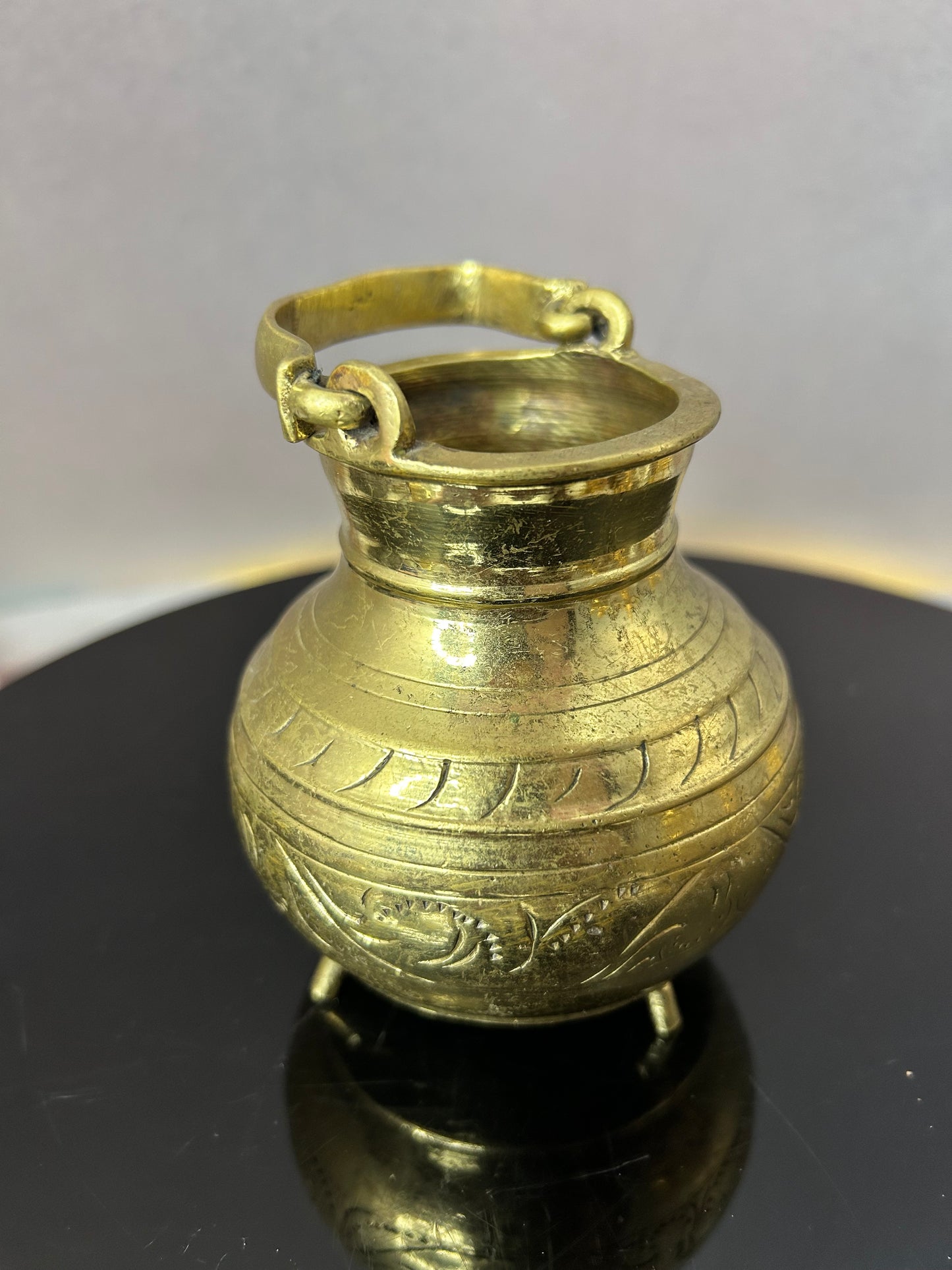 Vintage kamandala pot