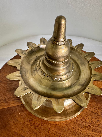 Shodasha Lamp -Prasiddh idols presents panchaloha handcrafted deepa ( 1 piecs )