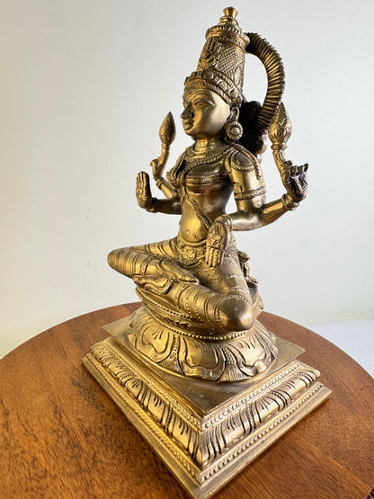 Mahalakshmi Devi - Prasiddh idols presents copper idol