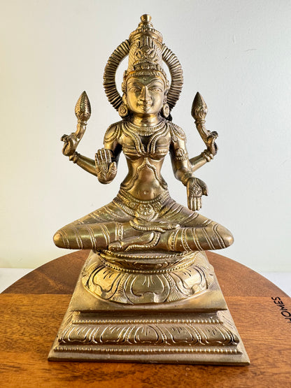 Mahalakshmi Devi - Prasiddh idols presents copper idol