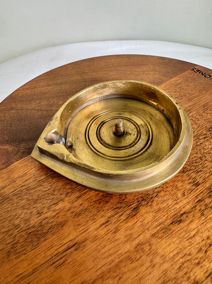 Tatte / Battalu Deepa/Deepam/Lamp - Prasiddh Idols Presents Panchaloha handcrafted plate lamp