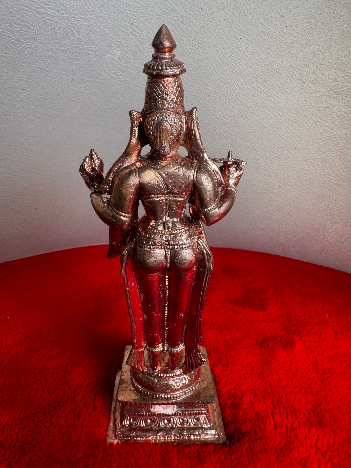 Narayana Swamy - Prasiddh idols present copper idol