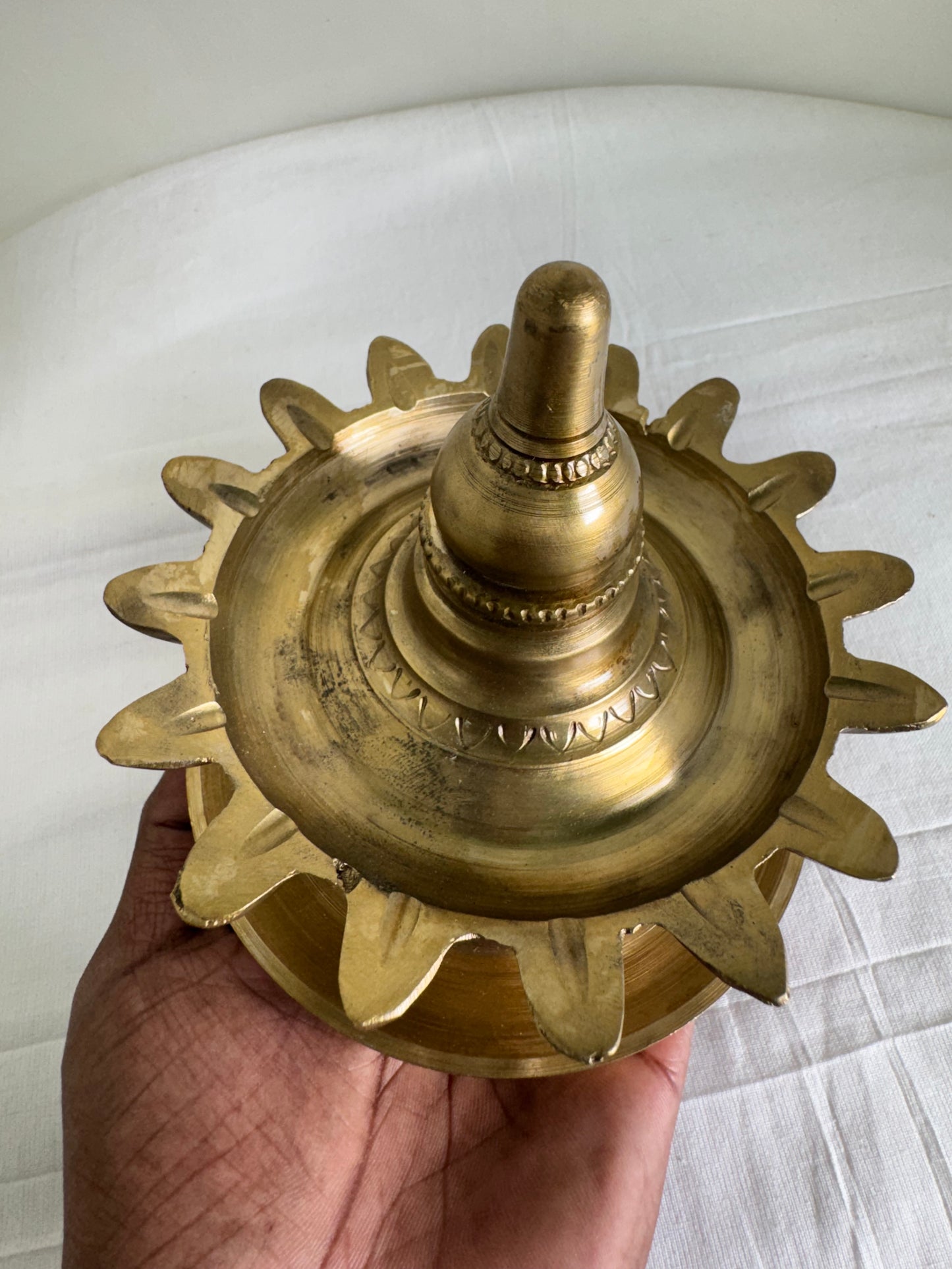 Shodasha Lamp -Prasiddh idols presents panchaloha handcrafted deepa ( 1 piecs )
