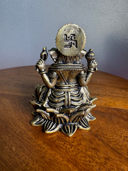 Ganesha Sitting On Kamala Peeta - Prasiddh idols present Panchaloha idol