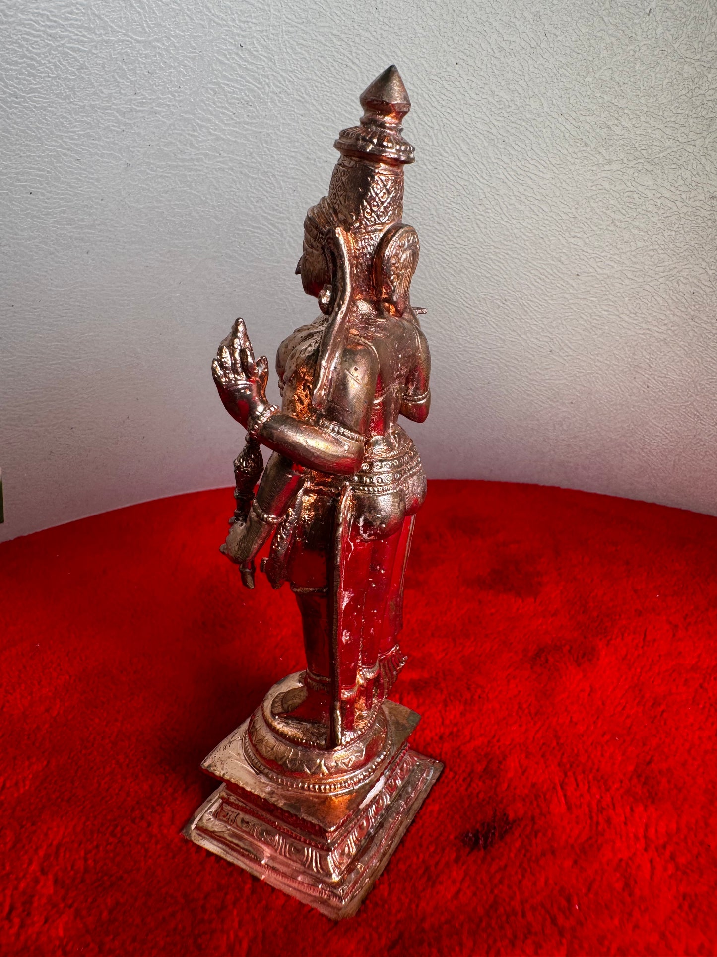 Narayana Swamy - Prasiddh idols present copper idol