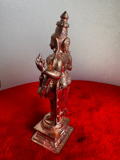 Narayana Swamy - Prasiddh idols present copper idol