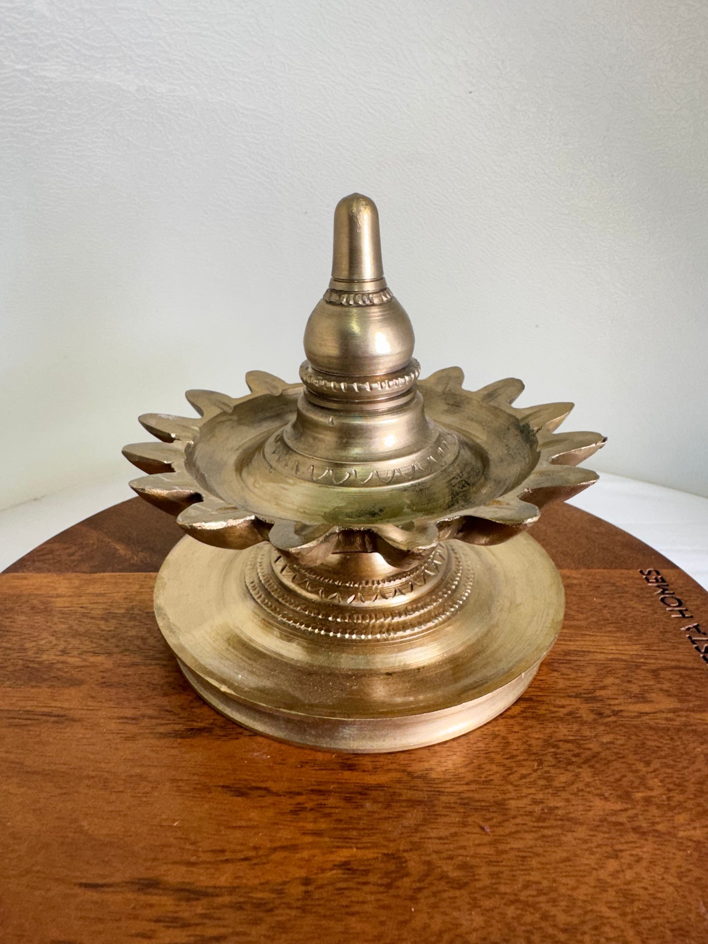 Shodasha Lamp -Prasiddh idols presents panchaloha handcrafted deepa ( 1 piecs )