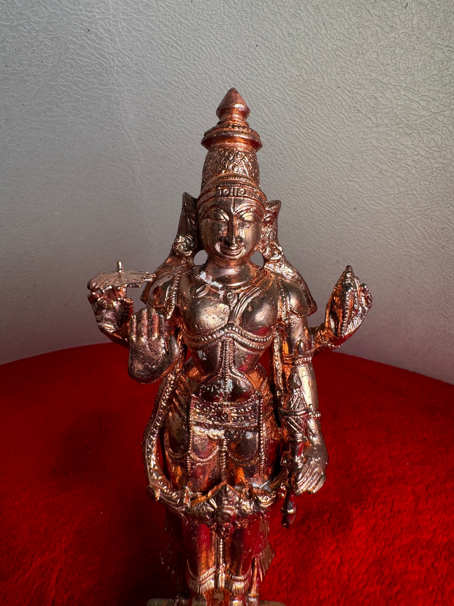 Narayana Swamy - Prasiddh idols present copper idol