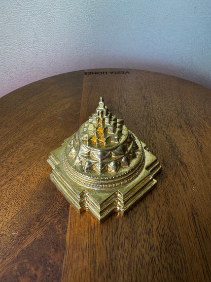 Shree yantra - Prasiddh idols present Panchaloha idol