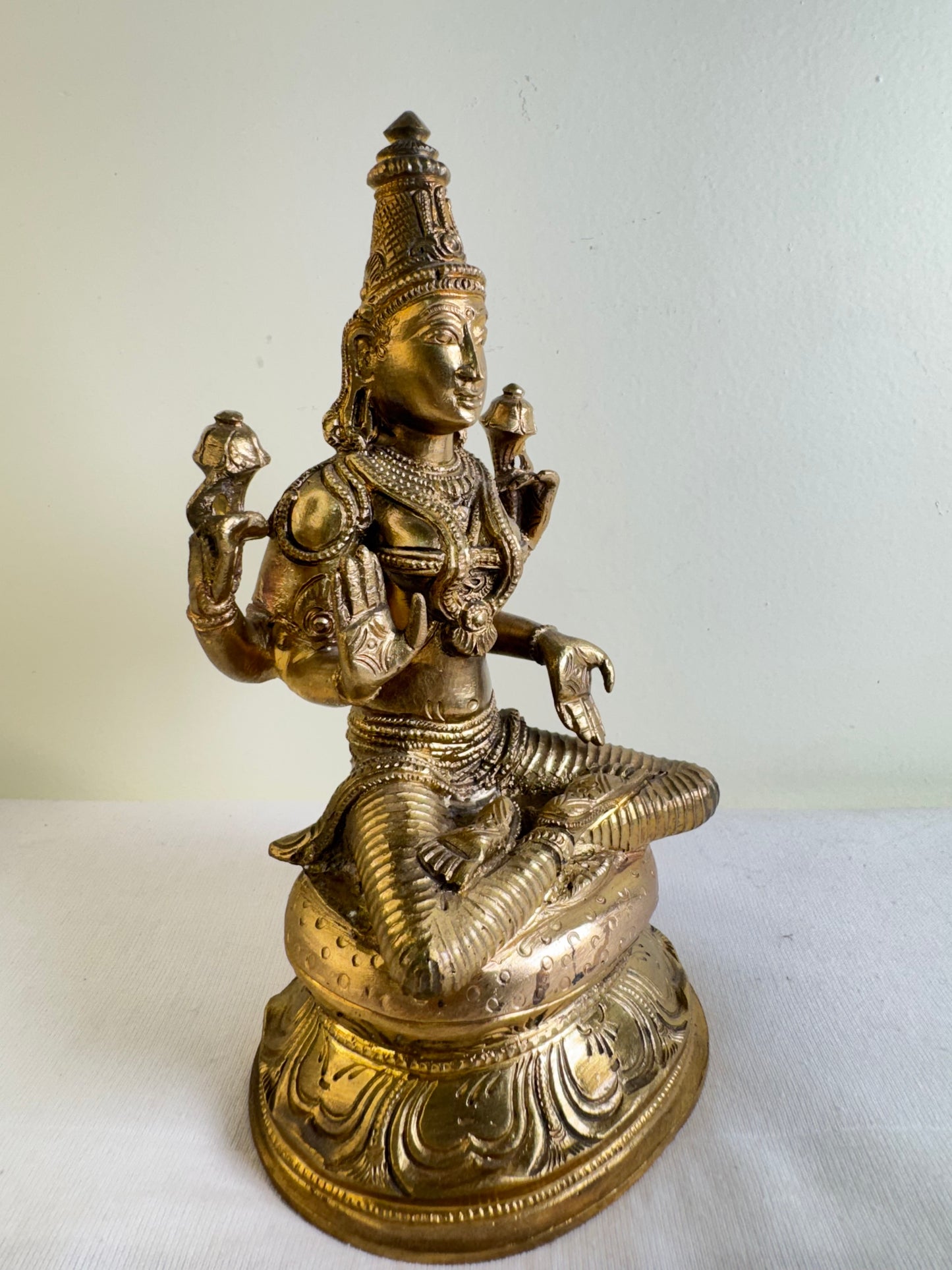 Mahalakshmi Devi - Prasiddh idols presents copper idol of