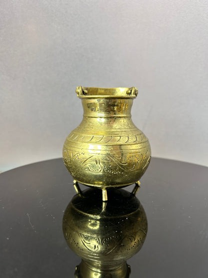 Vintage kamandala pot