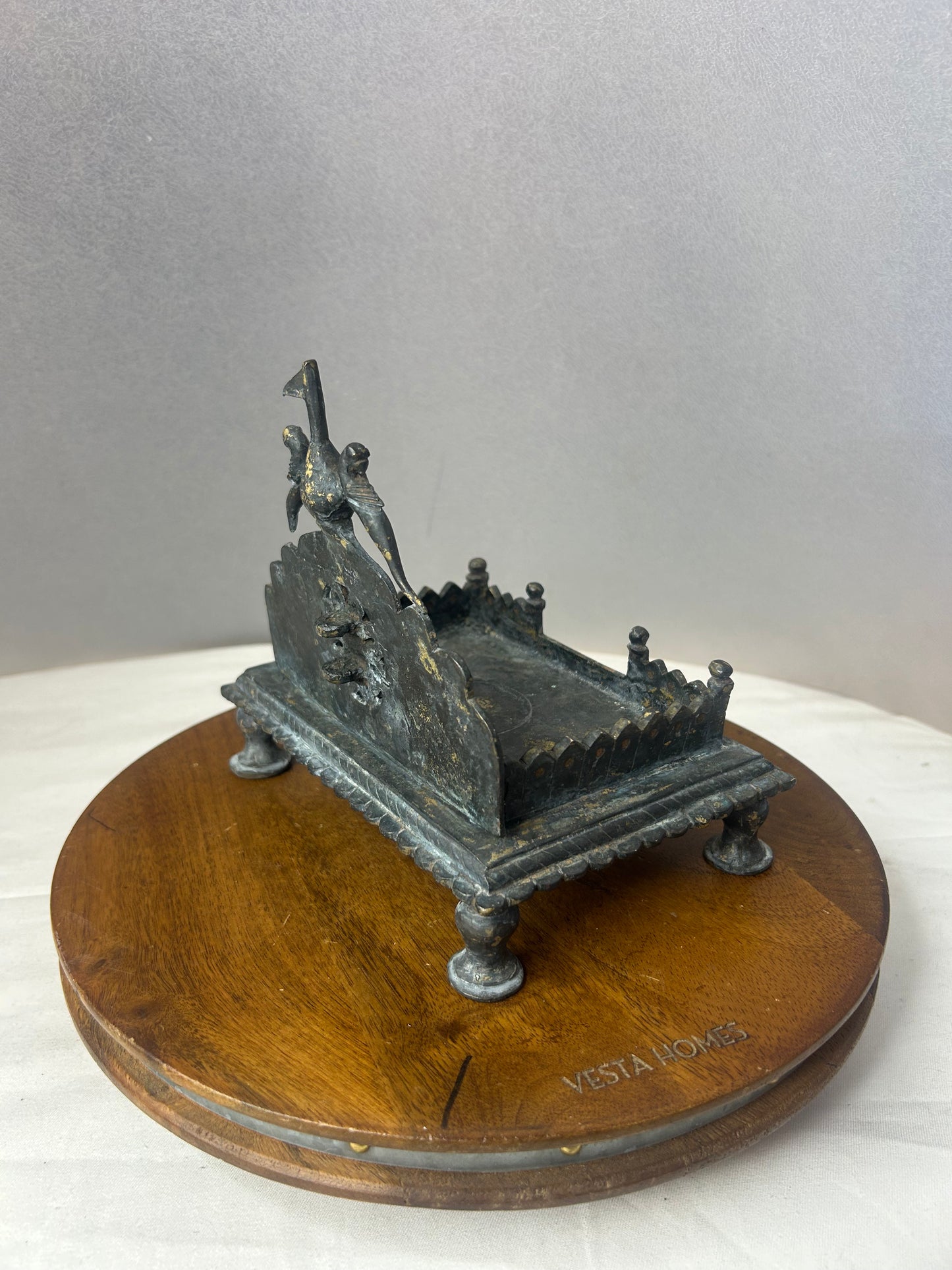 Vintage bronze cast mandahasan