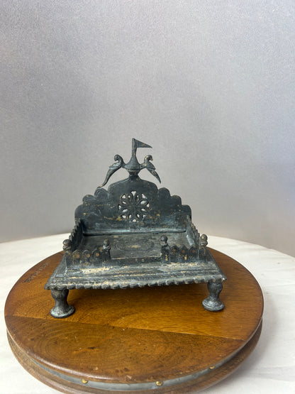 Vintage bronze cast mandahasan