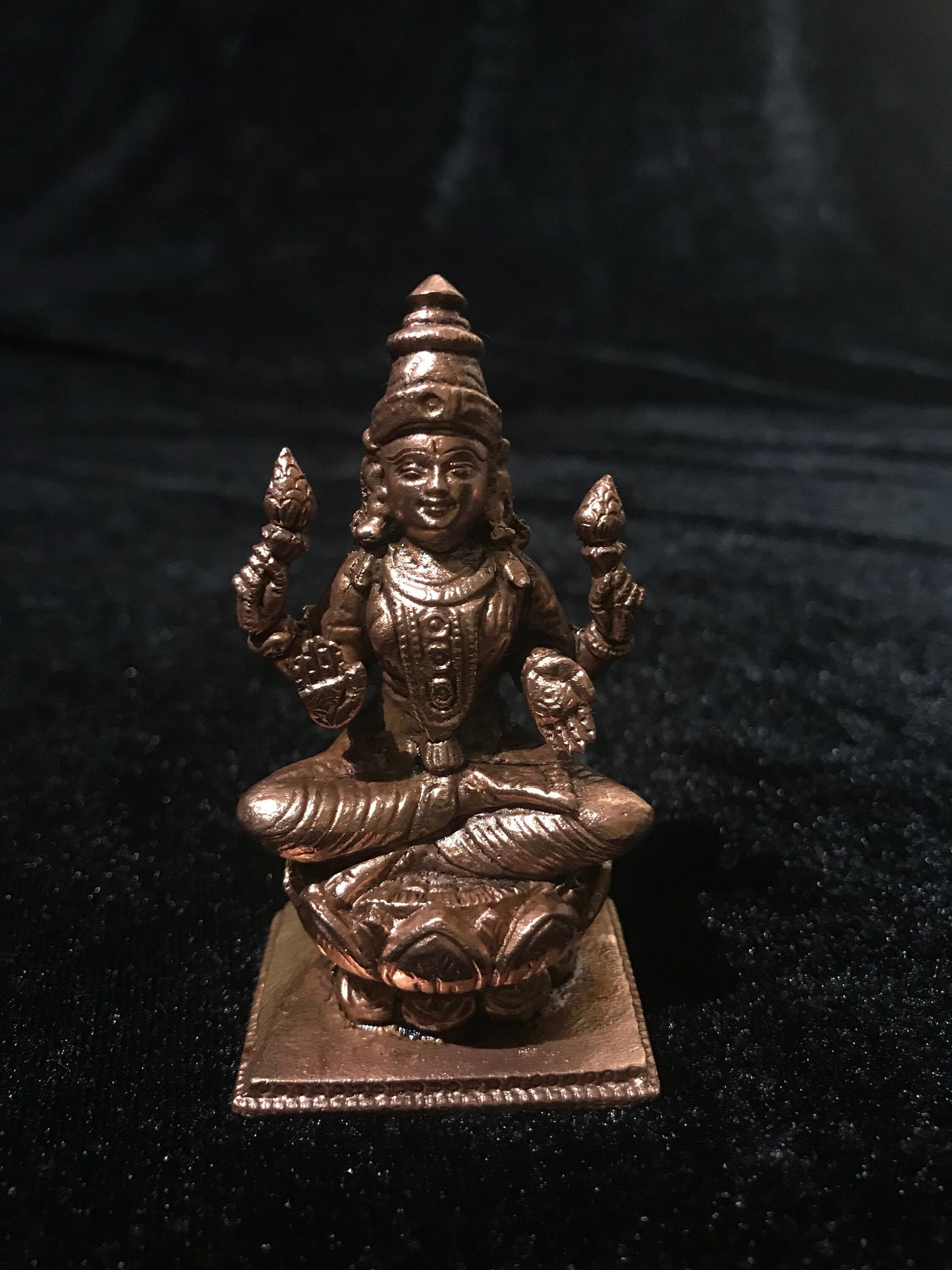 Lakshmi idol made of copper