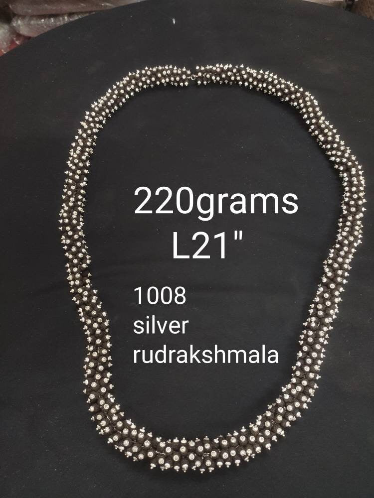 ಪ್ರಸಿದ್ಧ್ ತಾಮ್ರದ ವಿಗ್ರಹಗಳು ಬೆಳ್ಳಿ 1008 ರುದ್ರಾಕ್ಷಿಮಾಲ ಸರಪಳಿಯನ್ನು ಪ್ರಸ್ತುತಪಡಿಸುತ್ತವೆ