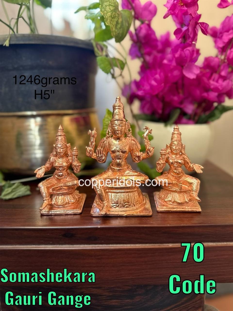 Prasiddh copper idols present copper idol of somashekara Gauri gange