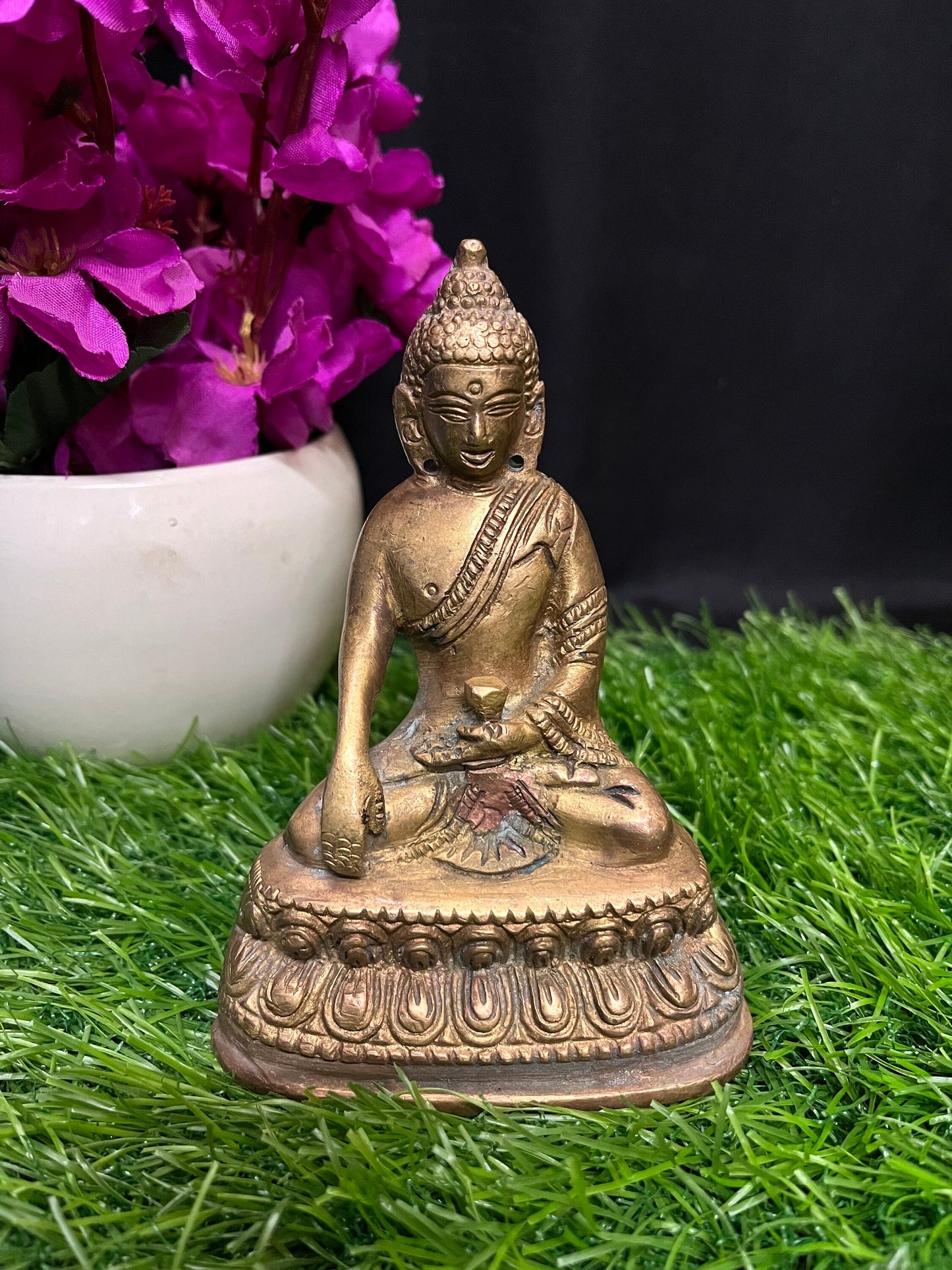 Bronze made Buddha figurine