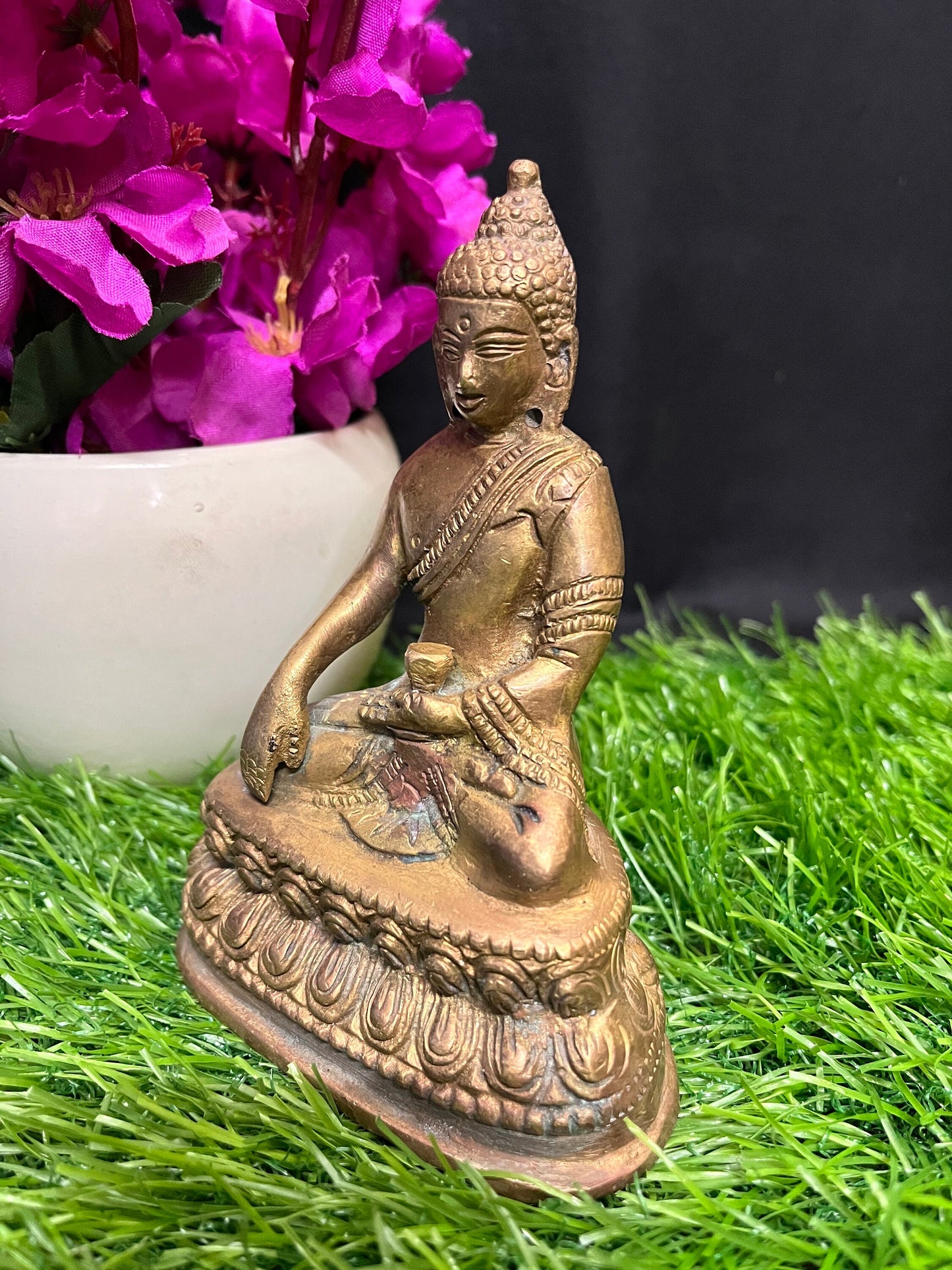 Bronze made Buddha figurine