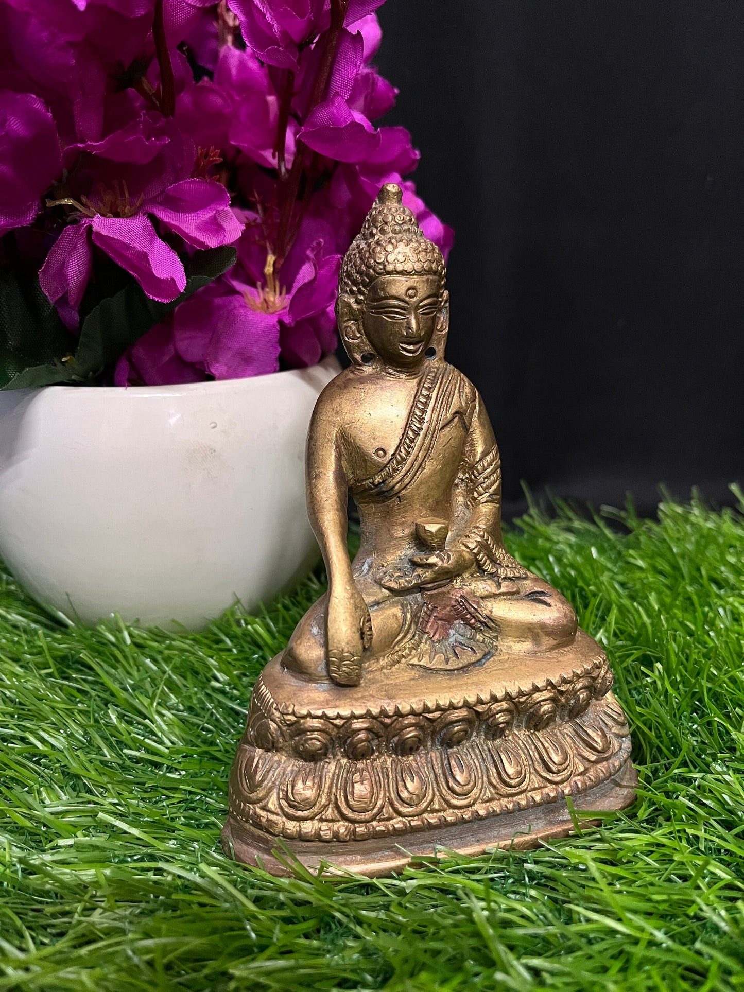 Bronze made Buddha figurine