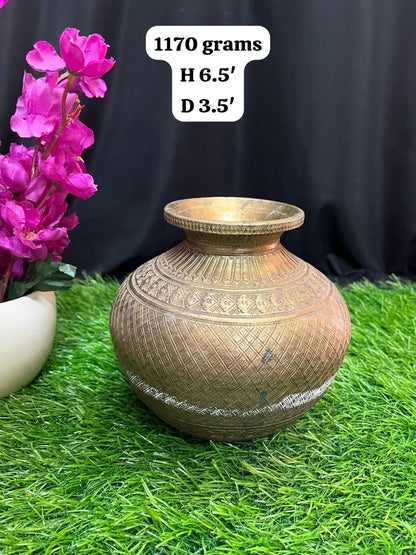 vintage bronze cast checks patterned kalsha pot from mysore karnataka