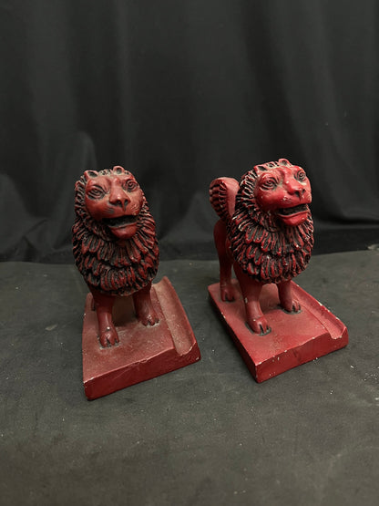 resin made lions