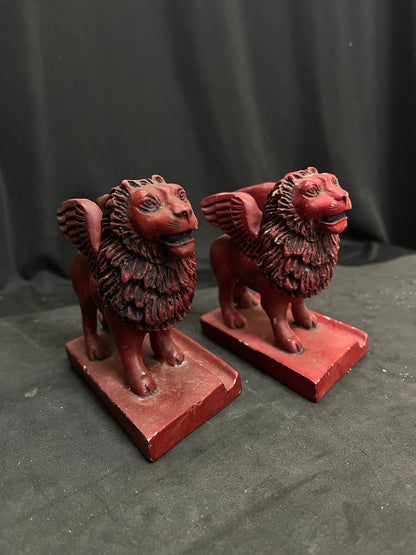 resin made lions