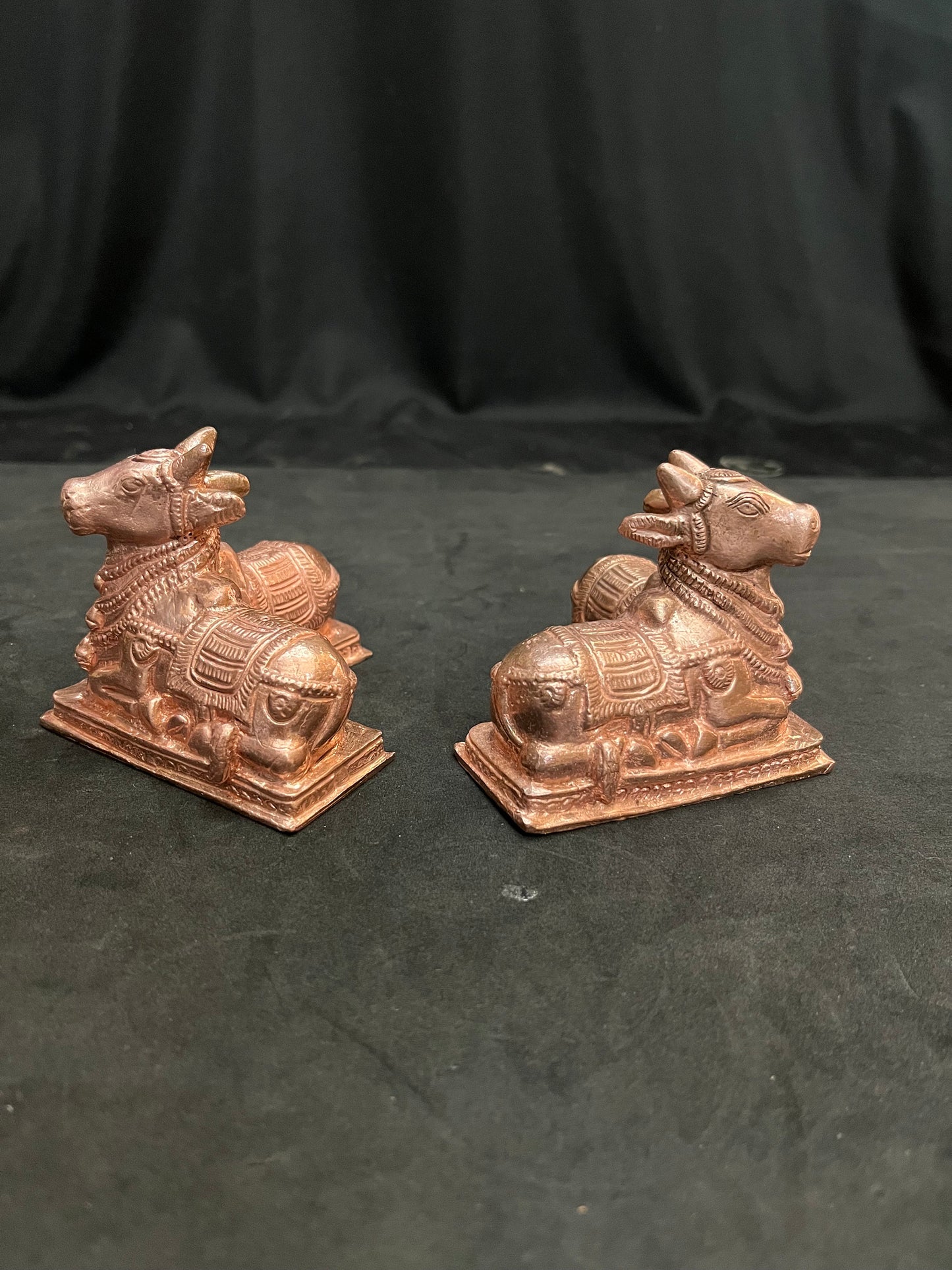 Copper casted 2 side body single head nandi used to keep at corners of shiva pooja